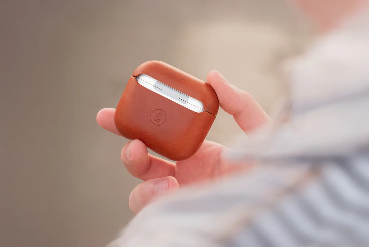 حافظة AirPods جلد - أسود - Image 4